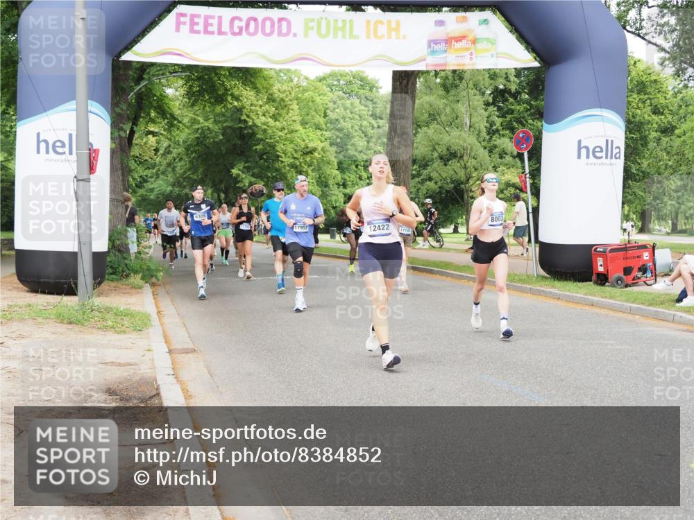 29.06.2025 - hella hamburg halbmarathon MichiJ http://msf.ph/oto/8384852 29.06.2025 10:47:13 Zwischen KM18-KM19 5272, 8749, 12422, 13583, 14902, 14965, 18133, 18551 meine-sportfotos.de