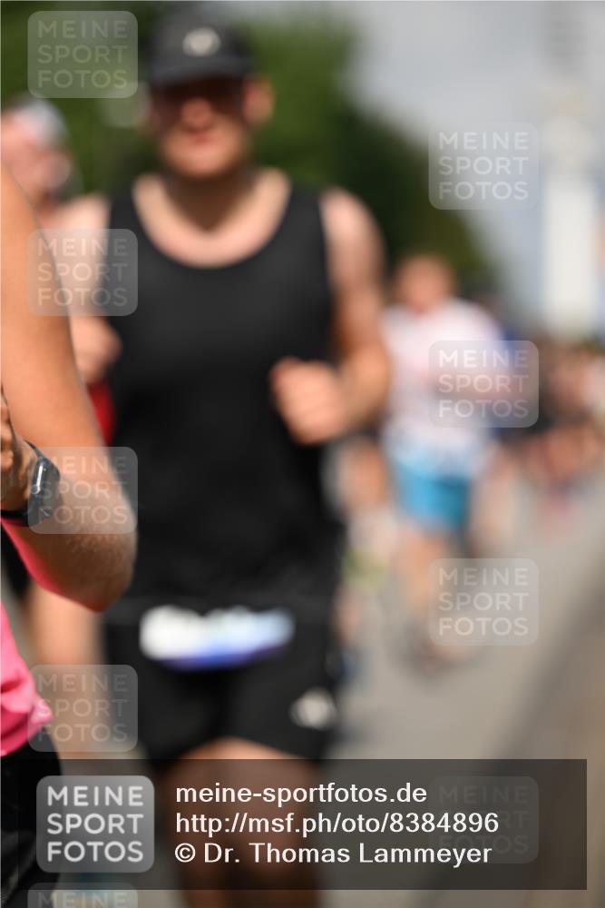29.06.2025 - hella hamburg halbmarathon Dr. Thomas Lammeyer http://msf.ph/oto/8384896 29.06.2025 09:59:21 Kennedybrücke 1151, 1200, 1216, 1461, 1630, 1683, 1689, 1696, 1706, 1884, 2207, 2706, 2708, 3213, 3435, 3654, 3692, 3985, 4033, 4088, 4121, 4127, 4189, 4324, 4345, 4601, 4847, 4890, 5421, 5459, 5915, 6009, 6054, 6421, 6532, 6691, 6938, 7052, 7056, 7269, 7312, 7332, 7367, 7657, 8139, 8153, 8205, 8216, 8234, 8302, 8454, 8487, 8577, 8720, 8856, 8899, 8927, 8955, 8977, 9386, 9491, 9529, 9551, 9786, 9934, 9959, 10115, 10184, 10263, 11356 meine-sportfotos.de