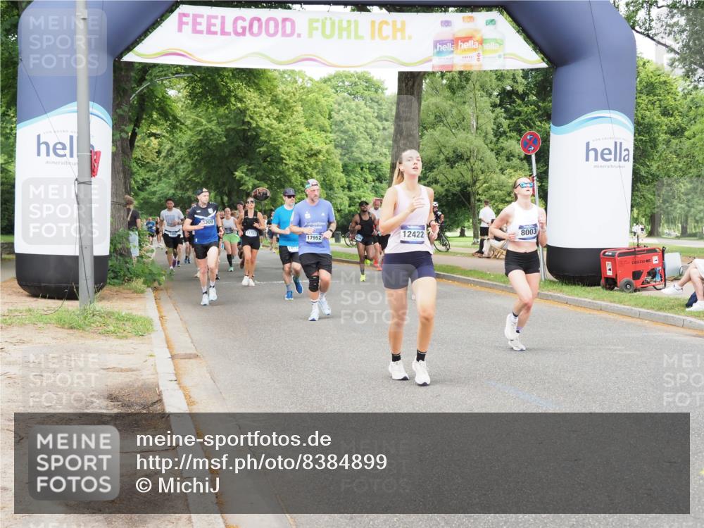 29.06.2025 - hella hamburg halbmarathon MichiJ http://msf.ph/oto/8384899 29.06.2025 10:47:13 Zwischen KM18-KM19 5272, 8749, 12422, 13583, 14902, 14965, 18133, 18551 meine-sportfotos.de