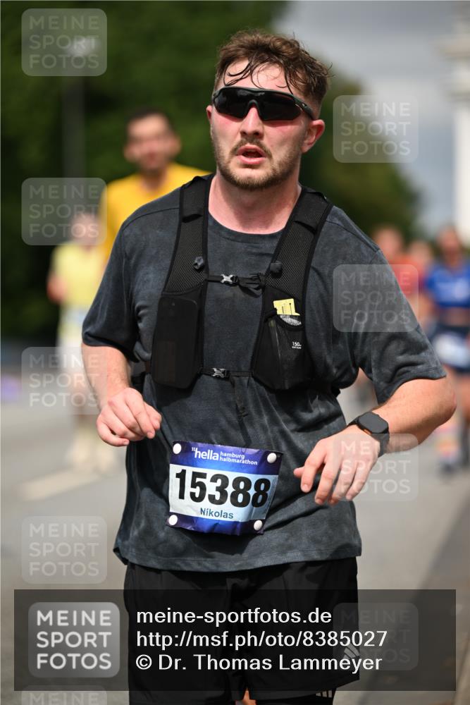 29.06.2025 - hella hamburg halbmarathon Dr. Thomas Lammeyer http://msf.ph/oto/8385027 29.06.2025 10:20:19 Kennedybrücke 1212, 1244, 1308, 1599, 2071, 2165, 2436, 2601, 2803, 3156, 3176, 3484, 3648, 4478, 4583, 4637, 6024, 6742, 6935, 7158, 7753, 7792, 8057, 8169, 8274, 8295, 8554, 8597, 8645, 8707, 8847, 9601, 9628, 9784, 9802, 9810, 10107, 10139, 10141, 10183, 10292, 10844, 11236, 11344, 11345 meine-sportfotos.de