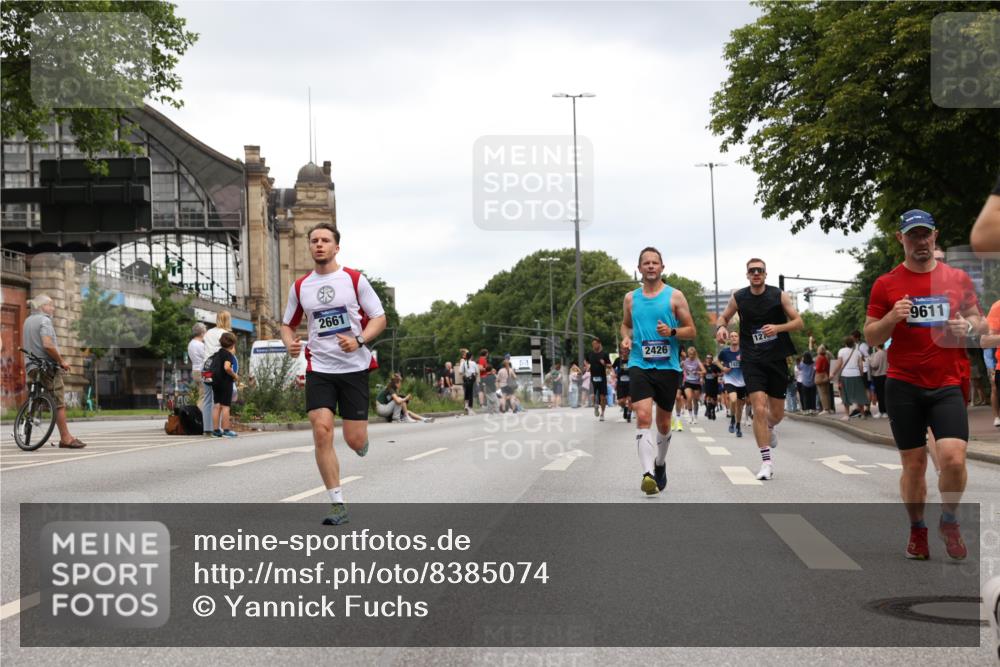 29.06.2025 - hella hamburg halbmarathon Yannick Fuchs http://msf.ph/oto/8385074 29.06.2025 10:55:12 20KM 1188, 1453, 1823, 2426, 2661, 3698, 5379, 5602, 5603, 5613, 5775, 6674, 6708, 6921, 7250, 7306, 7759, 8177, 8483, 9071, 9453, 9611, 9752, 9984, 10295, 10882, 11515, 12377, 12789, 12908, 13516, 13558, 15008, 16614, 16621, 17145, 17181, 17226, 17670, 17951, 18133, 19242 meine-sportfotos.de