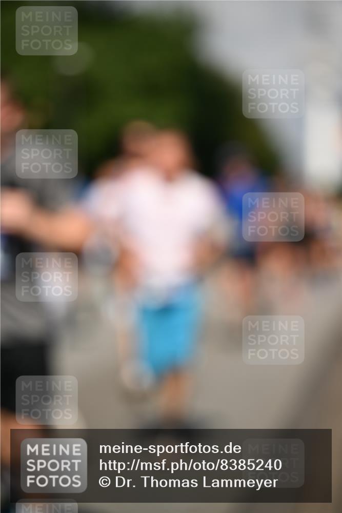 29.06.2025 - hella hamburg halbmarathon Dr. Thomas Lammeyer http://msf.ph/oto/8385240 29.06.2025 09:59:23 Kennedybrücke 1151, 1200, 1216, 1461, 1630, 1683, 1689, 1696, 1706, 2207, 2706, 2708, 3213, 3654, 3692, 3945, 3985, 4033, 4088, 4121, 4127, 4189, 4324, 4345, 4601, 4847, 4890, 4938, 5421, 5459, 5915, 6009, 6054, 6421, 6481, 6532, 6691, 6938, 7052, 7056, 7269, 7312, 7332, 7367, 7657, 8139, 8153, 8205, 8216, 8234, 8302, 8454, 8577, 8720, 8856, 8899, 8927, 8955, 8977, 9386, 9491, 9529, 9551, 9786, 9934, 9959, 10115, 10184, 10263, 10811, 11356 meine-sportfotos.de