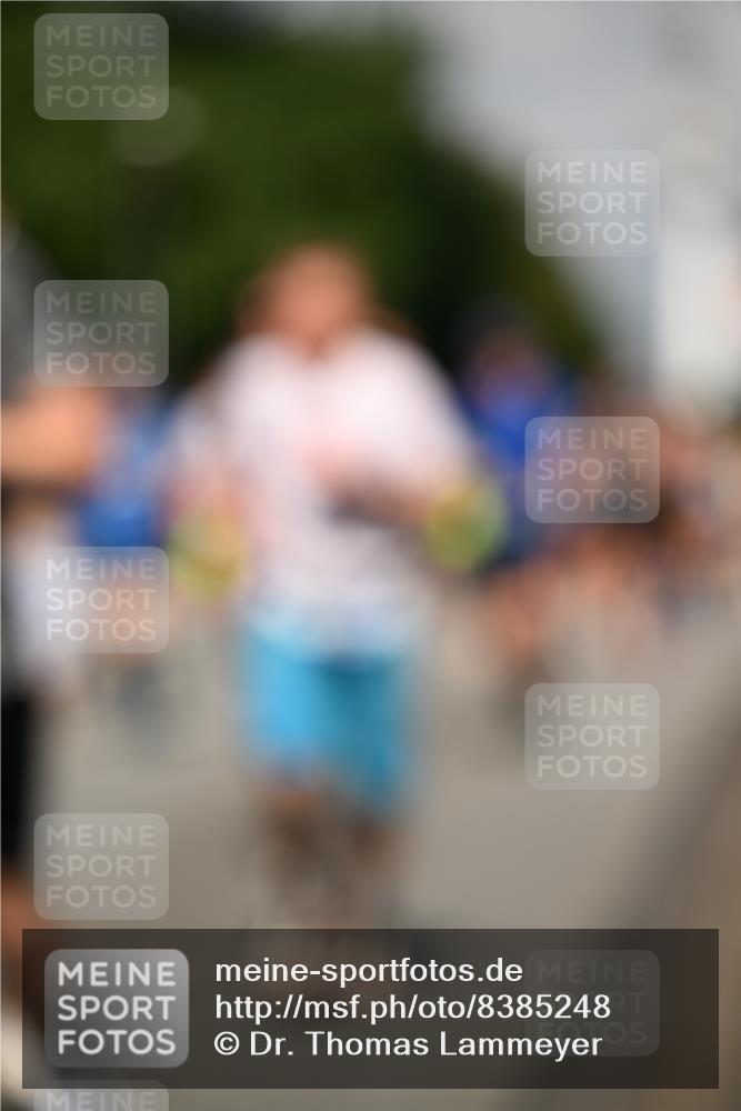 29.06.2025 - hella hamburg halbmarathon Dr. Thomas Lammeyer http://msf.ph/oto/8385248 29.06.2025 09:59:23 Kennedybrücke 1151, 1200, 1216, 1461, 1630, 1683, 1689, 1696, 1706, 2207, 2706, 2708, 3213, 3654, 3692, 3945, 3985, 4033, 4088, 4121, 4127, 4189, 4324, 4345, 4601, 4847, 4890, 4938, 5421, 5459, 5915, 6009, 6054, 6421, 6481, 6532, 6691, 6938, 7052, 7056, 7269, 7312, 7332, 7367, 7657, 8139, 8153, 8205, 8216, 8234, 8302, 8454, 8577, 8720, 8856, 8899, 8927, 8955, 8977, 9386, 9491, 9529, 9551, 9786, 9934, 9959, 10115, 10184, 10263, 10811, 11356 meine-sportfotos.de