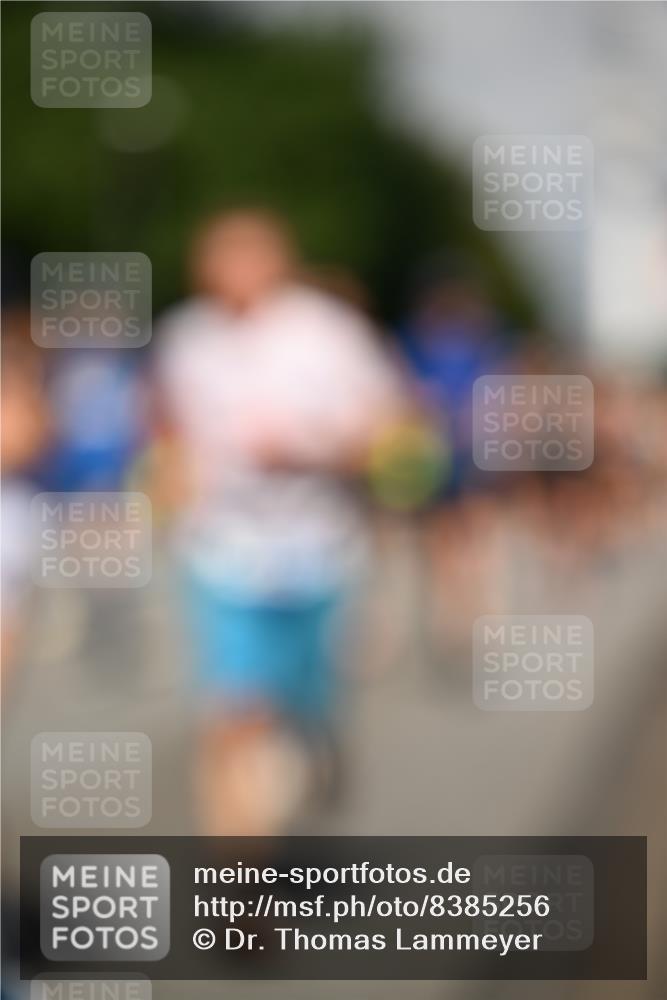 29.06.2025 - hella hamburg halbmarathon Dr. Thomas Lammeyer http://msf.ph/oto/8385256 29.06.2025 09:59:23 Kennedybrücke 1151, 1200, 1216, 1461, 1630, 1683, 1689, 1696, 1706, 2207, 2706, 2708, 3213, 3654, 3692, 3945, 3985, 4033, 4088, 4121, 4127, 4189, 4324, 4345, 4601, 4847, 4890, 4938, 5421, 5459, 5915, 6009, 6054, 6421, 6481, 6532, 6691, 6938, 7052, 7056, 7269, 7312, 7332, 7367, 7657, 8139, 8153, 8205, 8216, 8234, 8302, 8454, 8577, 8720, 8856, 8899, 8927, 8955, 8977, 9386, 9491, 9529, 9551, 9786, 9934, 9959, 10115, 10184, 10263, 10811, 11356 meine-sportfotos.de
