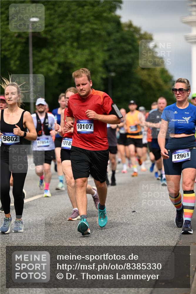 29.06.2025 - hella hamburg halbmarathon Dr. Thomas Lammeyer http://msf.ph/oto/8385330 29.06.2025 10:20:23 Kennedybrücke 1212, 1244, 1599, 2071, 2165, 2436, 2803, 2912, 3030, 3134, 3156, 3176, 3484, 3648, 3687, 4478, 4583, 4637, 6024, 6742, 6935, 7158, 7753, 7792, 8169, 8263, 8274, 8295, 8554, 8597, 8645, 8707, 8847, 9601, 9628, 9802, 9810, 10107, 10139, 10141, 10183, 10292, 10575, 10844, 11236, 11344, 11345, 11428 meine-sportfotos.de