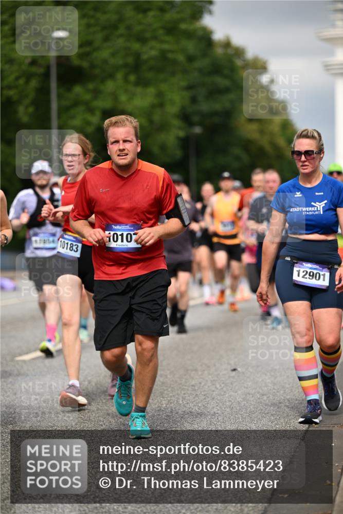 29.06.2025 - hella hamburg halbmarathon Dr. Thomas Lammeyer http://msf.ph/oto/8385423 29.06.2025 10:20:23 Kennedybrücke 1212, 1244, 1599, 2071, 2165, 2436, 2803, 2912, 3030, 3134, 3156, 3176, 3484, 3648, 3687, 4478, 4583, 4637, 6024, 6742, 6935, 7158, 7753, 7792, 8169, 8263, 8274, 8295, 8554, 8597, 8645, 8707, 8847, 9601, 9628, 9802, 9810, 10107, 10139, 10141, 10183, 10292, 10575, 10844, 11236, 11344, 11345, 11428 meine-sportfotos.de