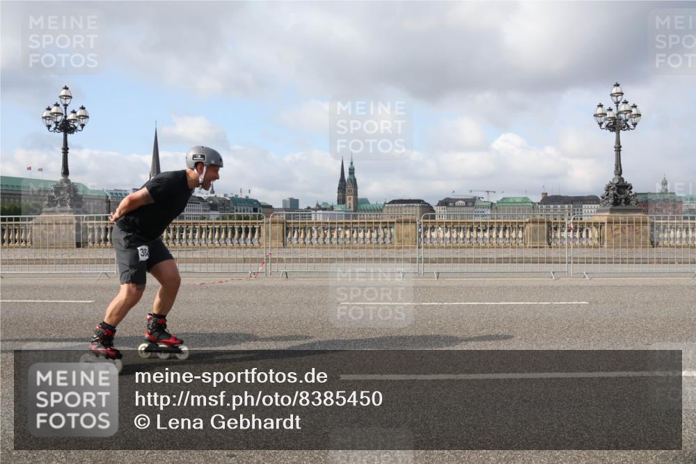 29.06.2025 - hella hamburg halbmarathon Lena Gebhardt http://msf.ph/oto/8385450 29.06.2025 08:52:54 Lombardsbrücke 38 meine-sportfotos.de