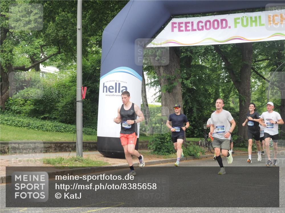 29.06.2025 - hella hamburg halbmarathon KatJ http://msf.ph/oto/8385658 29.06.2025 10:25:57 Zwischen KM18-KM19 6095 meine-sportfotos.de