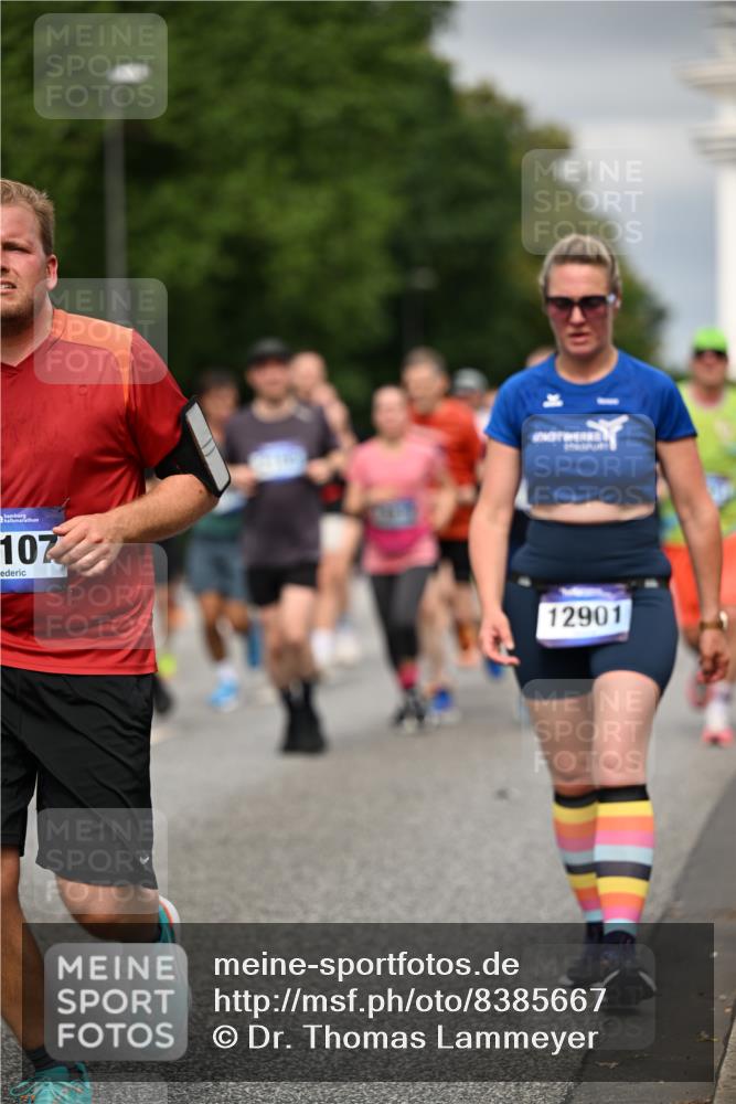 29.06.2025 - hella hamburg halbmarathon Dr. Thomas Lammeyer http://msf.ph/oto/8385667 29.06.2025 10:20:24 Kennedybrücke 1212, 1244, 1599, 2071, 2165, 2436, 2803, 2912, 3030, 3134, 3156, 3176, 3484, 3648, 3687, 4478, 4583, 4637, 6024, 6742, 6935, 7158, 7753, 7792, 8169, 8263, 8295, 8554, 8597, 8645, 8707, 8847, 9601, 9628, 9802, 9810, 9891, 10076, 10107, 10139, 10141, 10183, 10292, 10575, 10844, 11236, 11344, 11345, 11428 meine-sportfotos.de