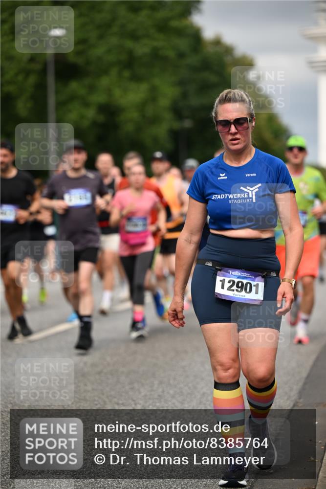 29.06.2025 - hella hamburg halbmarathon Dr. Thomas Lammeyer http://msf.ph/oto/8385764 29.06.2025 10:20:25 Kennedybrücke 1212, 1244, 1599, 2071, 2165, 2803, 2912, 3030, 3134, 3156, 3176, 3484, 3648, 3687, 4478, 4583, 4637, 5036, 6024, 6742, 6935, 7158, 7753, 7792, 8169, 8263, 8295, 8554, 8597, 8645, 8707, 8847, 8857, 9332, 9601, 9628, 9802, 9810, 9891, 10076, 10107, 10139, 10141, 10183, 10292, 10575, 10844, 11236, 11344, 11345, 11428 meine-sportfotos.de