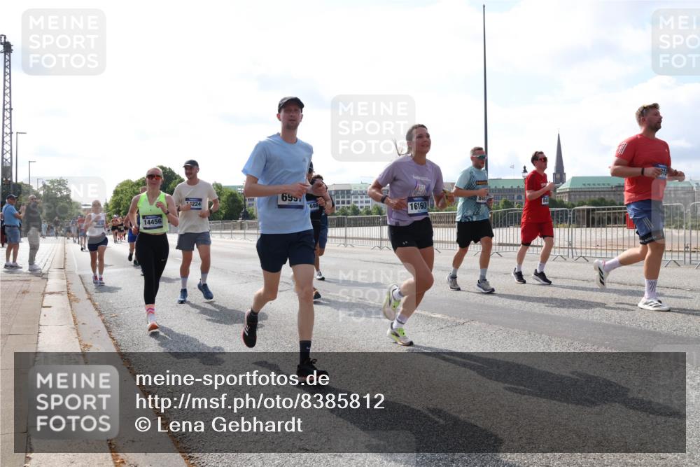 29.06.2025 - hella hamburg halbmarathon Lena Gebhardt http://msf.ph/oto/8385812 29.06.2025 10:02:56 Lombardsbrücke 14456, 224, 6957, 16160, 1414, 1482, 1702, 1733, 2685, 2712, 2780, 2782, 2810, 2819, 3225, 3572, 3630, 3780, 3919, 4204, 4613, 4665, 4904, 5734, 6208, 6217, 6752, 6815, 6997, 7049, 7210, 7211, 7706, 7888, 8003, 8364, 8481, 8483, 8614, 8624, 8662, 8749, 9006, 9131, 9439, 9554, 9986, 10128, 10295, 10539, 10824, 11250, 11515, 11702, 11782, 11935, 11968, 12169, 12177, 12422, 12908, 13036, 13474, 13664, 13874, 14224 meine-sportfotos.de