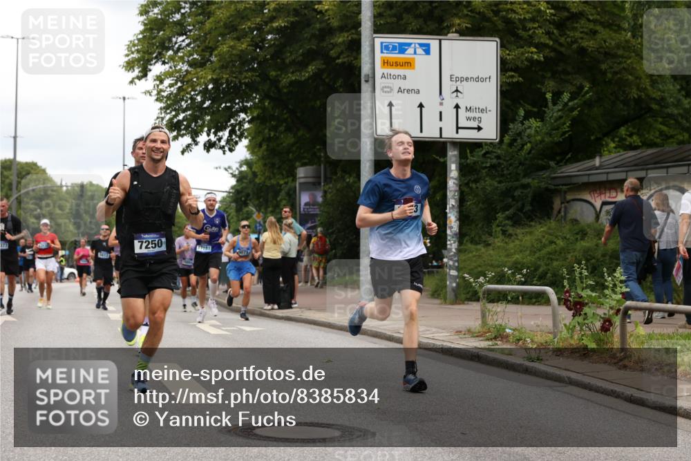 29.06.2025 - hella hamburg halbmarathon Yannick Fuchs http://msf.ph/oto/8385834 29.06.2025 10:55:18 20KM 1823, 2391, 2426, 2591, 2661, 4068, 5379, 5613, 5775, 5870, 6674, 6708, 7033, 7250, 7757, 8177, 8483, 8531, 9071, 9453, 9611, 9752, 9932, 9984, 10031, 10295, 10882, 11515, 12377, 12787, 12789, 12908, 13086, 13558, 15008, 16614, 17145, 17181, 17670, 17951, 18133 meine-sportfotos.de