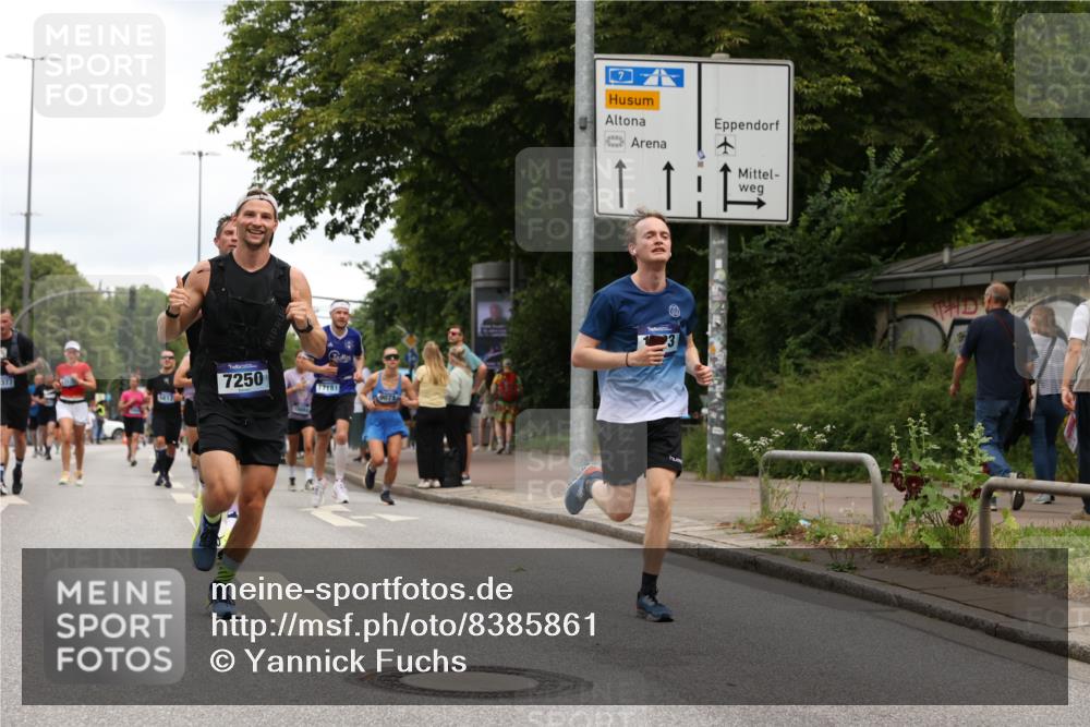 29.06.2025 - hella hamburg halbmarathon Yannick Fuchs http://msf.ph/oto/8385861 29.06.2025 10:55:18 20KM 1823, 2391, 2426, 2591, 2661, 4068, 5379, 5613, 5775, 5870, 6674, 6708, 7033, 7250, 7757, 8177, 8483, 8531, 9071, 9453, 9611, 9752, 9932, 9984, 10031, 10295, 10882, 11515, 12377, 12787, 12789, 12908, 13086, 13558, 15008, 16614, 17145, 17181, 17670, 17951, 18133 meine-sportfotos.de