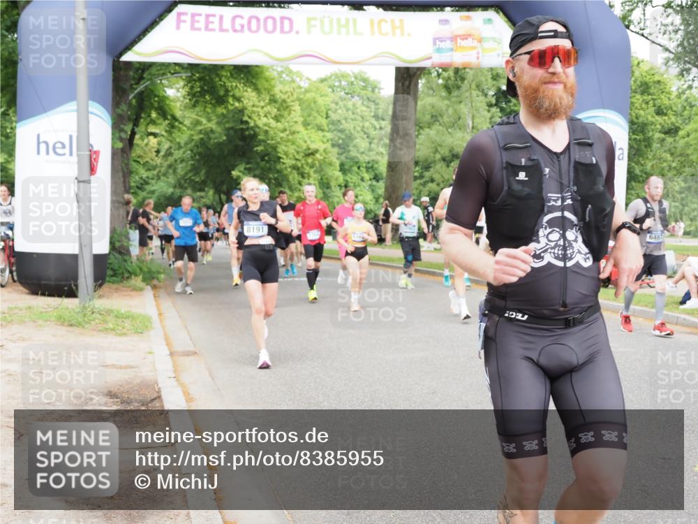 29.06.2025 - hella hamburg halbmarathon MichiJ http://msf.ph/oto/8385955 29.06.2025 10:47:29 Zwischen KM18-KM19 1364, 1420, 2391, 4592, 5839, 6201, 6487, 7759, 8191, 8662, 9006, 9611, 10534, 12862, 13459, 13488, 17630, 18000, 18757, 19117, 19146, 19166 meine-sportfotos.de