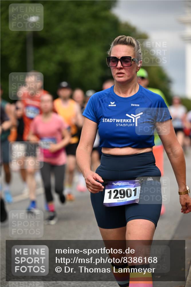 29.06.2025 - hella hamburg halbmarathon Dr. Thomas Lammeyer http://msf.ph/oto/8386168 29.06.2025 10:20:26 Kennedybrücke 1212, 1244, 1599, 2165, 2803, 2912, 3030, 3134, 3156, 3176, 3484, 3648, 3687, 4478, 4583, 4637, 5036, 6024, 6742, 6935, 7158, 7358, 7753, 7792, 8169, 8263, 8295, 8554, 8597, 8645, 8707, 8847, 8857, 9332, 9601, 9628, 9802, 9810, 9891, 10076, 10107, 10139, 10141, 10183, 10292, 10575, 10844, 11236, 11344, 11345, 11428 meine-sportfotos.de