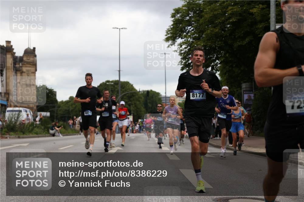 29.06.2025 - hella hamburg halbmarathon Yannick Fuchs http://msf.ph/oto/8386229 29.06.2025 10:55:19 20KM 1823, 2391, 2426, 2591, 4068, 5379, 5613, 5775, 5870, 6674, 6708, 7033, 7250, 7757, 8177, 8483, 8531, 9071, 9453, 9611, 9752, 9932, 9984, 10031, 10295, 10882, 11515, 12377, 12787, 12789, 12908, 13086, 13558, 15008, 16614, 17181, 17670, 17951, 18133 meine-sportfotos.de