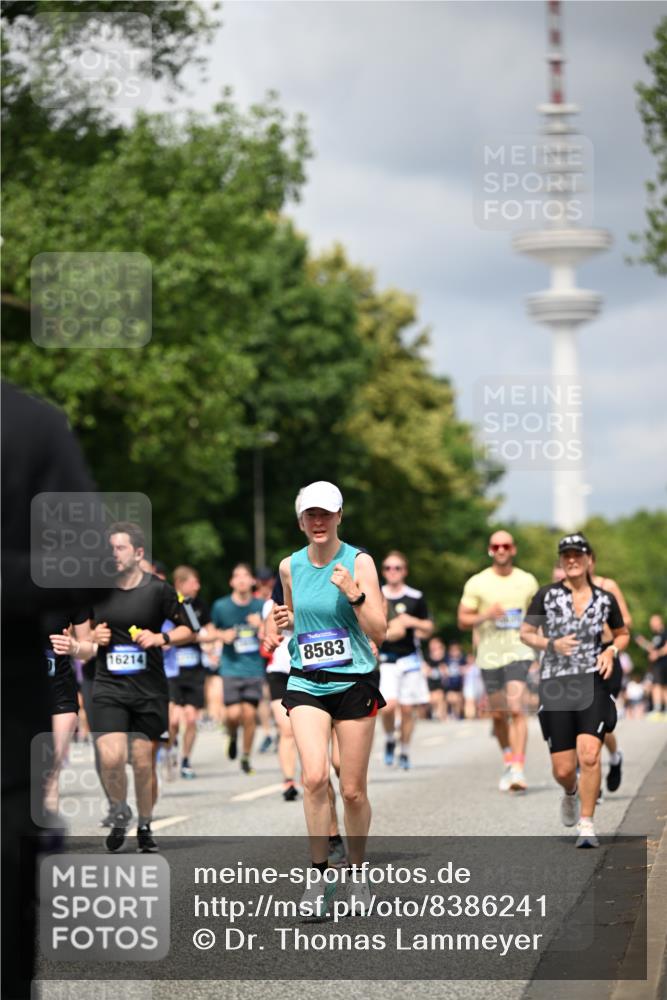 29.06.2025 - hella hamburg halbmarathon Dr. Thomas Lammeyer http://msf.ph/oto/8386241 29.06.2025 10:42:54 Kennedybrücke 1457, 1596, 1721, 2113, 2151, 2486, 2693, 2786, 3094, 3095, 3216, 3242, 3323, 3338, 3841, 3927, 4139, 4155, 4259, 4260, 5085, 5089, 5155, 5161, 5300, 6199, 6200, 6695, 6696, 6751, 7117, 7118, 7119, 7165, 7371, 7561, 7692, 7849, 7914, 8583, 8635, 8747, 9004, 9424, 9500, 9689, 9699, 10584 meine-sportfotos.de