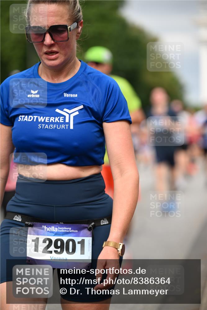29.06.2025 - hella hamburg halbmarathon Dr. Thomas Lammeyer http://msf.ph/oto/8386364 29.06.2025 10:20:28 Kennedybrücke 1244, 1599, 2165, 2347, 2803, 2912, 3030, 3134, 3156, 3176, 3484, 3648, 3687, 4478, 4583, 4637, 5036, 6024, 6742, 6935, 7158, 7358, 7753, 7792, 8263, 8295, 8554, 8597, 8645, 8707, 8847, 8857, 9332, 9492, 9601, 9628, 9802, 9810, 9891, 10076, 10107, 10139, 10141, 10183, 10292, 10575, 10844, 11236, 11344, 11345, 11428 meine-sportfotos.de