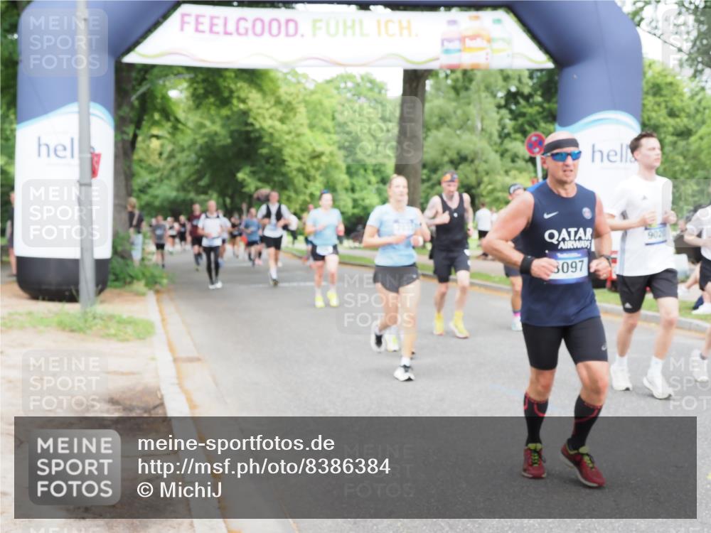 29.06.2025 - hella hamburg halbmarathon MichiJ http://msf.ph/oto/8386384 29.06.2025 10:47:35 Zwischen KM18-KM19 1364, 1653, 3097, 4068, 4592, 6487, 6921, 7033, 8191, 8923, 9020, 9021, 10031, 10036, 10534, 10943, 13459, 13488, 15525, 15673, 16439, 17860, 17951 meine-sportfotos.de
