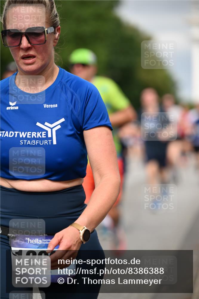 29.06.2025 - hella hamburg halbmarathon Dr. Thomas Lammeyer http://msf.ph/oto/8386388 29.06.2025 10:20:28 Kennedybrücke 1244, 1599, 2165, 2347, 2803, 2912, 3030, 3134, 3156, 3176, 3484, 3648, 3687, 4478, 4583, 4637, 5036, 6024, 6742, 6935, 7158, 7358, 7753, 7792, 8263, 8295, 8554, 8597, 8645, 8707, 8847, 8857, 9332, 9492, 9601, 9628, 9802, 9810, 9891, 10076, 10107, 10139, 10141, 10183, 10292, 10575, 10844, 11236, 11344, 11345, 11428 meine-sportfotos.de