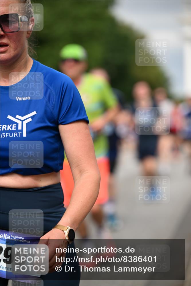 29.06.2025 - hella hamburg halbmarathon Dr. Thomas Lammeyer http://msf.ph/oto/8386401 29.06.2025 10:20:28 Kennedybrücke 1244, 1599, 2165, 2347, 2803, 2912, 3030, 3134, 3156, 3176, 3484, 3648, 3687, 4478, 4583, 4637, 5036, 6024, 6742, 6935, 7158, 7358, 7753, 7792, 8263, 8295, 8554, 8597, 8645, 8707, 8847, 8857, 9332, 9492, 9601, 9628, 9802, 9810, 9891, 10076, 10107, 10139, 10141, 10183, 10292, 10575, 10844, 11236, 11344, 11345, 11428 meine-sportfotos.de