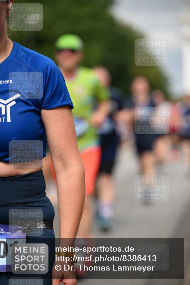29.06.2025 - hella hamburg halbmarathon Dr. Thomas Lammeyer http://msf.ph/oto/8386413 29.06.2025 10:20:28 Kennedybrücke 1244, 1599, 2165, 2347, 2803, 2912, 3030, 3134, 3156, 3176, 3484, 3648, 3687, 4478, 4583, 4637, 5036, 6024, 6742, 6935, 7158, 7358, 7753, 7792, 8263, 8295, 8554, 8597, 8645, 8707, 8847, 8857, 9332, 9492, 9601, 9628, 9802, 9810, 9891, 10076, 10107, 10139, 10141, 10183, 10292, 10575, 10844, 11236, 11344, 11345, 11428 meine-sportfotos.de
