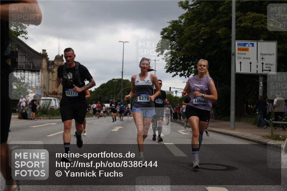 29.06.2025 - hella hamburg halbmarathon Yannick Fuchs http://msf.ph/oto/8386444 29.06.2025 10:55:23 20KM 1823, 2086, 2391, 2426, 2591, 4068, 5379, 5613, 5870, 6391, 6674, 7033, 7250, 7757, 8177, 8483, 8531, 8590, 9071, 9453, 9611, 9752, 9932, 10031, 10295, 10882, 11465, 11515, 12377, 12787, 12789, 12908, 13064, 13086, 13491, 13558, 14628, 15008, 16614, 17181, 17670 meine-sportfotos.de