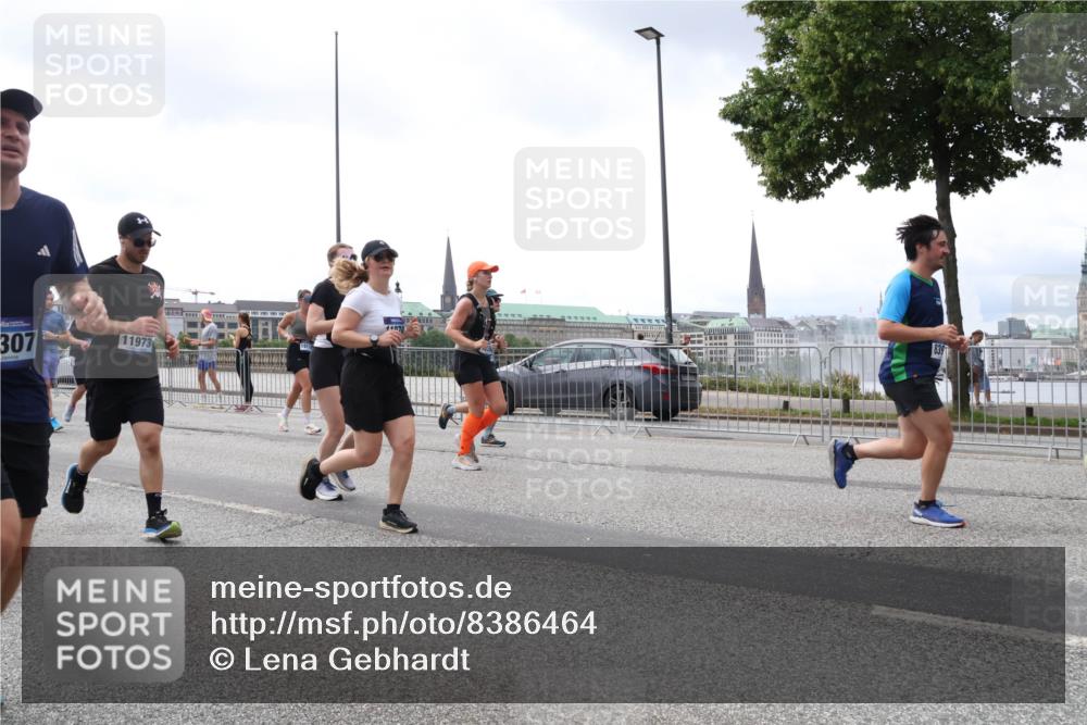 29.06.2025 - hella hamburg halbmarathon Lena Gebhardt http://msf.ph/oto/8386464 29.06.2025 10:40:31 Lombardsbrücke 307, 11973, 1407, 1018, 1037, 1075, 1291, 1323, 1691, 2019, 2042, 2109, 2173, 2206, 2254, 2299, 2515, 2572, 2762, 2763, 2866, 2888, 3121, 3237, 3293, 3295, 3306, 3432, 3515, 3607, 3694, 3808, 3810, 4044, 4173, 4271, 4411, 4471, 4612, 4756, 4906, 4972, 5059, 5113, 5263, 5351, 5352, 5702, 5975, 6076, 6097, 6163, 6229, 6278, 6280, 6289, 6363, 6463, 6548, 6673, 6750, 6866, 6876, 6890, 6920, 7108, 7174, 7293, 7675, 7850, 7956, 8053, 8054, 8307, 8378, 8391 meine-sportfotos.de