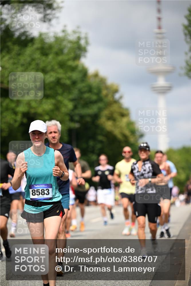 29.06.2025 - hella hamburg halbmarathon Dr. Thomas Lammeyer http://msf.ph/oto/8386707 29.06.2025 10:42:56 Kennedybrücke 1457, 1721, 2113, 2151, 2486, 2693, 2786, 3094, 3095, 3216, 3242, 3323, 3338, 3841, 3927, 4139, 4155, 4259, 4260, 5085, 5089, 5155, 5161, 5300, 6199, 6200, 6695, 6696, 6751, 7117, 7118, 7119, 7165, 7561, 7692, 7849, 7914, 8583, 8635, 8747, 9004, 9424, 9500, 9689, 9699, 10584 meine-sportfotos.de