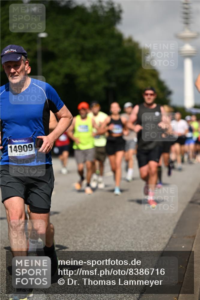 29.06.2025 - hella hamburg halbmarathon Dr. Thomas Lammeyer http://msf.ph/oto/8386716 29.06.2025 09:59:26 Kennedybrücke 1151, 1200, 1216, 1461, 1630, 1683, 1689, 1696, 1706, 2207, 2706, 3213, 3654, 3692, 3945, 3985, 4033, 4088, 4121, 4127, 4189, 4324, 4345, 4601, 4847, 4890, 4938, 5421, 5459, 6009, 6054, 6421, 6481, 6532, 6691, 6938, 7056, 7100, 7224, 7269, 7312, 7332, 7367, 7657, 8139, 8153, 8205, 8216, 8234, 8302, 8454, 8577, 8720, 8856, 8899, 8955, 8977, 9491, 9551, 9934, 9959, 10115, 10263, 10811, 11356 meine-sportfotos.de