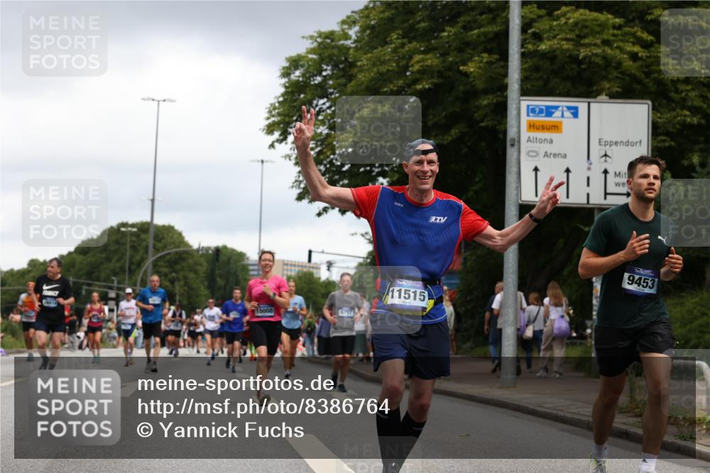 29.06.2025 - hella hamburg halbmarathon Yannick Fuchs http://msf.ph/oto/8386764 29.06.2025 10:55:26 20KM 1823, 2086, 2391, 2426, 2591, 3400, 4068, 5379, 5613, 5870, 6391, 6674, 7033, 7049, 7757, 8177, 8531, 8590, 9071, 9453, 9752, 9932, 10031, 10882, 11465, 11515, 12377, 12787, 13064, 13086, 13491, 13558, 14605, 14628, 15008, 15733, 16128, 16145, 16614, 17181, 17670 meine-sportfotos.de