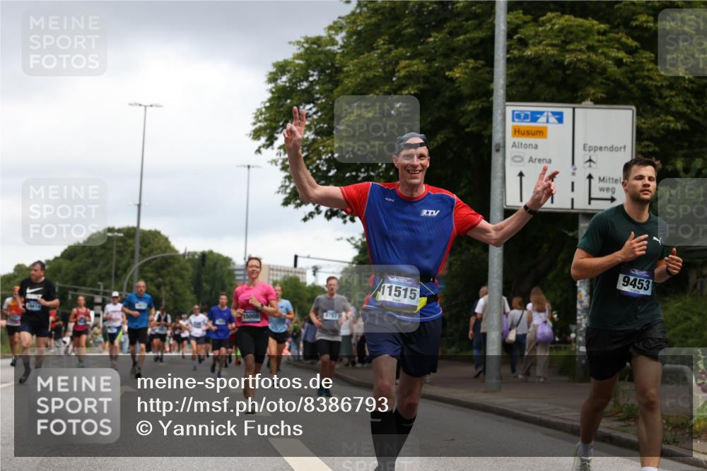 29.06.2025 - hella hamburg halbmarathon Yannick Fuchs http://msf.ph/oto/8386793 29.06.2025 10:55:26 20KM 1823, 2086, 2391, 2426, 2591, 3400, 4068, 5379, 5613, 5870, 6391, 6674, 7033, 7049, 7757, 8177, 8531, 8590, 9071, 9453, 9752, 9932, 10031, 10882, 11465, 11515, 12377, 12787, 13064, 13086, 13491, 13558, 14605, 14628, 15008, 15733, 16128, 16145, 16614, 17181, 17670 meine-sportfotos.de