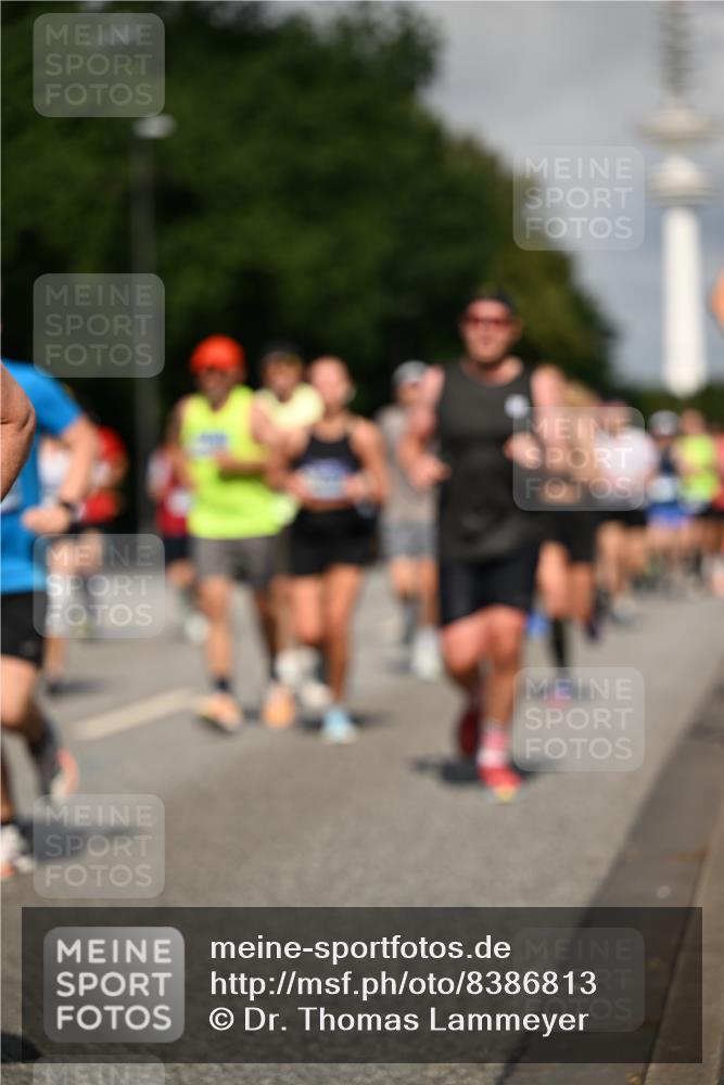 29.06.2025 - hella hamburg halbmarathon Dr. Thomas Lammeyer http://msf.ph/oto/8386813 29.06.2025 09:59:26 Kennedybrücke 1151, 1200, 1216, 1461, 1630, 1683, 1689, 1696, 1706, 2207, 2706, 3213, 3654, 3692, 3945, 3985, 4033, 4088, 4121, 4127, 4189, 4324, 4345, 4601, 4847, 4890, 4938, 5421, 5459, 6009, 6054, 6421, 6481, 6532, 6691, 6938, 7056, 7100, 7224, 7269, 7312, 7332, 7367, 7657, 8139, 8153, 8205, 8216, 8234, 8302, 8454, 8577, 8720, 8856, 8899, 8955, 8977, 9491, 9551, 9934, 9959, 10115, 10263, 10811, 11356 meine-sportfotos.de