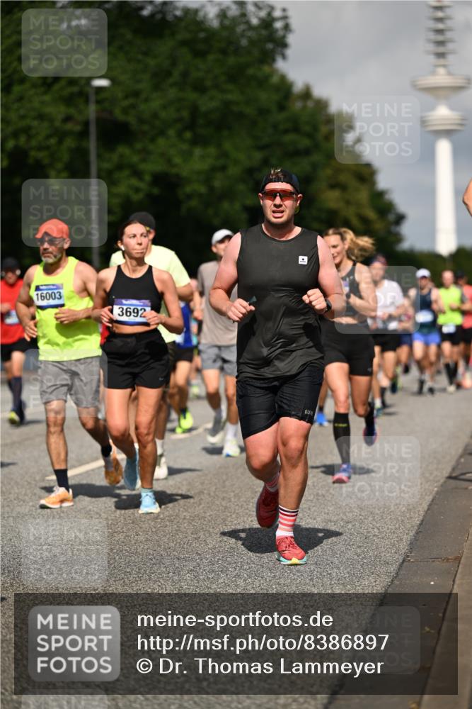 29.06.2025 - hella hamburg halbmarathon Dr. Thomas Lammeyer http://msf.ph/oto/8386897 29.06.2025 09:59:27 Kennedybrücke 1151, 1200, 1216, 1461, 1630, 1683, 1689, 1696, 1706, 2207, 2706, 3213, 3654, 3692, 3945, 4033, 4088, 4121, 4127, 4189, 4324, 4345, 4601, 4847, 4890, 4938, 5421, 5459, 6009, 6421, 6481, 6691, 6938, 7056, 7100, 7224, 7269, 7312, 7332, 7367, 7657, 8139, 8153, 8205, 8216, 8234, 8302, 8454, 8720, 8856, 8899, 8955, 8977, 9491, 9551, 9934, 9959, 10115, 10263, 10811, 11356 meine-sportfotos.de