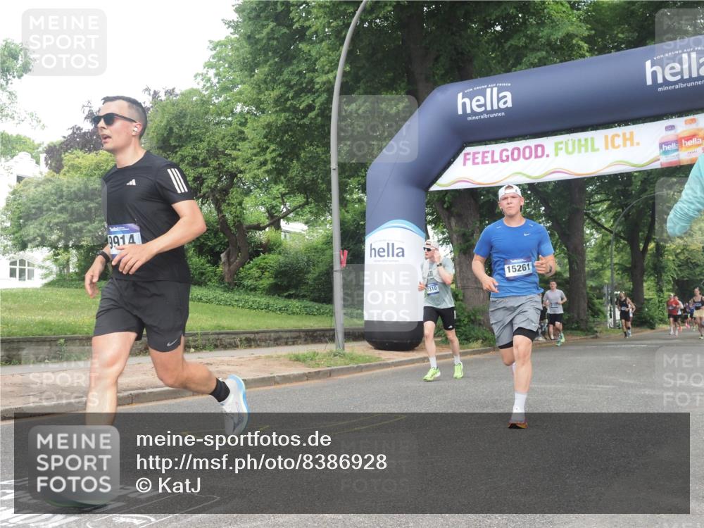 29.06.2025 - hella hamburg halbmarathon KatJ http://msf.ph/oto/8386928 29.06.2025 10:26:05 Zwischen KM18-KM19 2404, 6095, 6529, 7310 meine-sportfotos.de