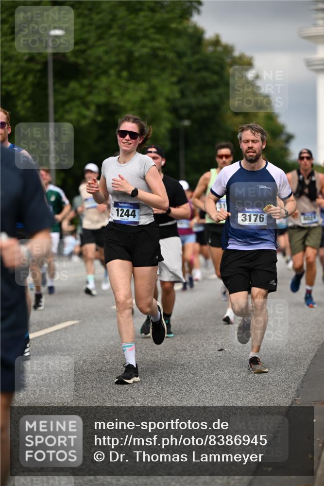 29.06.2025 - hella hamburg halbmarathon Dr. Thomas Lammeyer http://msf.ph/oto/8386945 29.06.2025 10:20:31 Kennedybrücke 1244, 1599, 2165, 2347, 2803, 2912, 3030, 3134, 3156, 3176, 3484, 3648, 3687, 4478, 4637, 5036, 6024, 6742, 6935, 7158, 7358, 7753, 7792, 8263, 8295, 8597, 8645, 8707, 8847, 8857, 9332, 9492, 9628, 9802, 9810, 9891, 10076, 10107, 10139, 10141, 10183, 10292, 10575, 11236, 11344, 11345, 11428 meine-sportfotos.de