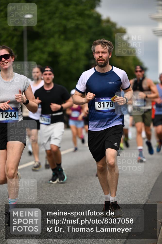 29.06.2025 - hella hamburg halbmarathon Dr. Thomas Lammeyer http://msf.ph/oto/8387056 29.06.2025 10:20:32 Kennedybrücke 1244, 1599, 2165, 2347, 2803, 2912, 3023, 3030, 3134, 3156, 3176, 3484, 3648, 3687, 4478, 4637, 5036, 6024, 6742, 6935, 7158, 7358, 7753, 7792, 8263, 8295, 8597, 8645, 8707, 8847, 8857, 9332, 9492, 9628, 9802, 9810, 9891, 10076, 10107, 10139, 10141, 10183, 10292, 10575, 11236, 11344, 11345, 11428 meine-sportfotos.de