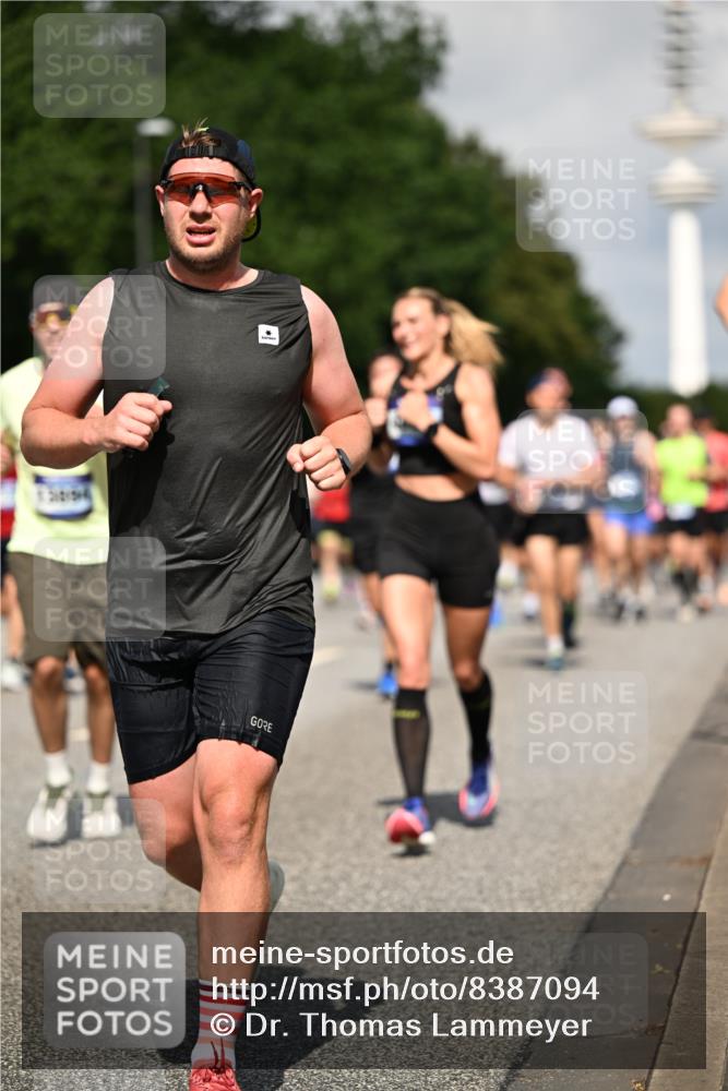 29.06.2025 - hella hamburg halbmarathon Dr. Thomas Lammeyer http://msf.ph/oto/8387094 29.06.2025 09:59:28 Kennedybrücke 1151, 1200, 1216, 1461, 1630, 1683, 1689, 1696, 1706, 2207, 2706, 3213, 3654, 3692, 3945, 4033, 4088, 4127, 4189, 4324, 4345, 4601, 4847, 4890, 4938, 5421, 6009, 6481, 6691, 6938, 6994, 7056, 7100, 7224, 7269, 7312, 7332, 7367, 7657, 8139, 8205, 8216, 8234, 8302, 8454, 8720, 8856, 8899, 8955, 8977, 9491, 9551, 9934, 9959, 10115, 10263, 10811, 11356 meine-sportfotos.de