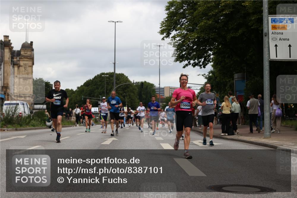 29.06.2025 - hella hamburg halbmarathon Yannick Fuchs http://msf.ph/oto/8387101 29.06.2025 10:55:27 20KM 2086, 2391, 2591, 3400, 4068, 5379, 5613, 5839, 5870, 6391, 6674, 7033, 7049, 7757, 8177, 8531, 8590, 9071, 9453, 9752, 9932, 10031, 10882, 11465, 11515, 12125, 12377, 12787, 13064, 13086, 13491, 13558, 14605, 14628, 15008, 15733, 16128, 16145, 16614, 17181, 17670 meine-sportfotos.de