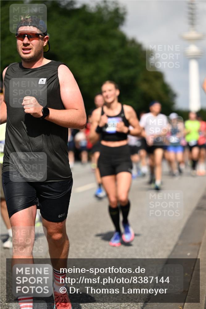 29.06.2025 - hella hamburg halbmarathon Dr. Thomas Lammeyer http://msf.ph/oto/8387144 29.06.2025 09:59:29 Kennedybrücke 1151, 1200, 1216, 1461, 1630, 1683, 1689, 1696, 1706, 2207, 2706, 3213, 3654, 3692, 3945, 4033, 4088, 4127, 4189, 4324, 4345, 4601, 4847, 4890, 4938, 5421, 5708, 6009, 6481, 6691, 6938, 6994, 7056, 7100, 7224, 7269, 7312, 7332, 7367, 7657, 8139, 8205, 8216, 8234, 8302, 8454, 8856, 8899, 8955, 8977, 9491, 9551, 9934, 10115, 10263, 10596, 10811, 11356 meine-sportfotos.de