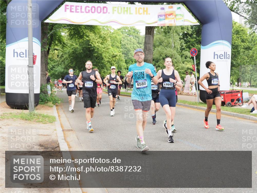 29.06.2025 - hella hamburg halbmarathon MichiJ http://msf.ph/oto/8387232 29.06.2025 10:47:53 Zwischen KM18-KM19 3740, 5708, 6580, 7006, 8154, 8421, 8422, 8483, 9752, 9932, 10797, 11465, 11515, 11702, 13516, 14605, 16614, 17045 meine-sportfotos.de