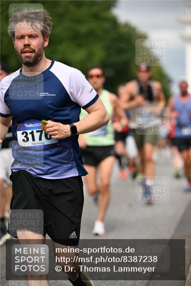 29.06.2025 - hella hamburg halbmarathon Dr. Thomas Lammeyer http://msf.ph/oto/8387238 29.06.2025 10:20:34 Kennedybrücke 1244, 1599, 2165, 2347, 2803, 2912, 3023, 3030, 3134, 3156, 3176, 3484, 3648, 3687, 4478, 4637, 5036, 6024, 6742, 6935, 7158, 7358, 7753, 7792, 7924, 8263, 8295, 8317, 8597, 8645, 8707, 8847, 8857, 9091, 9332, 9492, 9628, 9664, 9676, 9802, 9810, 9891, 10076, 10107, 10139, 10141, 10183, 10575, 11236, 11344, 11345, 11428 meine-sportfotos.de