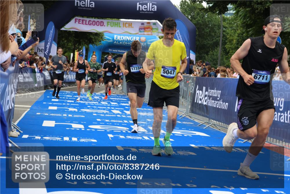 29.06.2025 - hella hamburg halbmarathon Strokosch-Dieckow http://msf.ph/oto/8387246 29.06.2025 10:45:41 Ziel 4345, 4854, 5047, 6071, 6290, 6711, 7385, 8668, 11291, 11495, 12154, 13975, 14374, 14764, 15666, 16617, 17332, 17674, 17835, 18862, 18878 meine-sportfotos.de