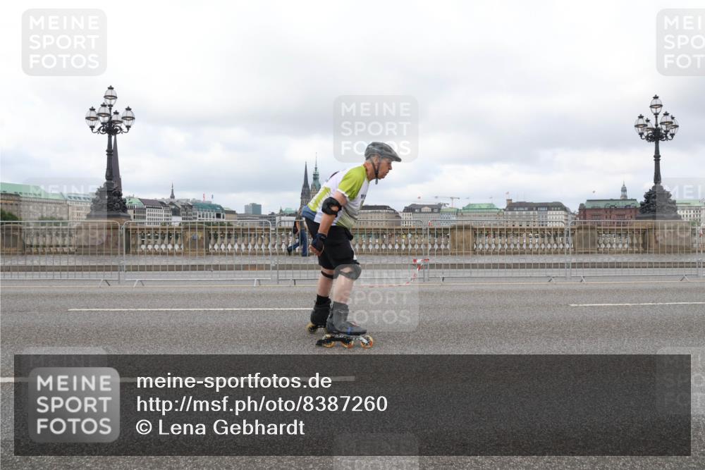 29.06.2025 - hella hamburg halbmarathon Lena Gebhardt http://msf.ph/oto/8387260 29.06.2025 09:17:42 Lombardsbrücke  meine-sportfotos.de
