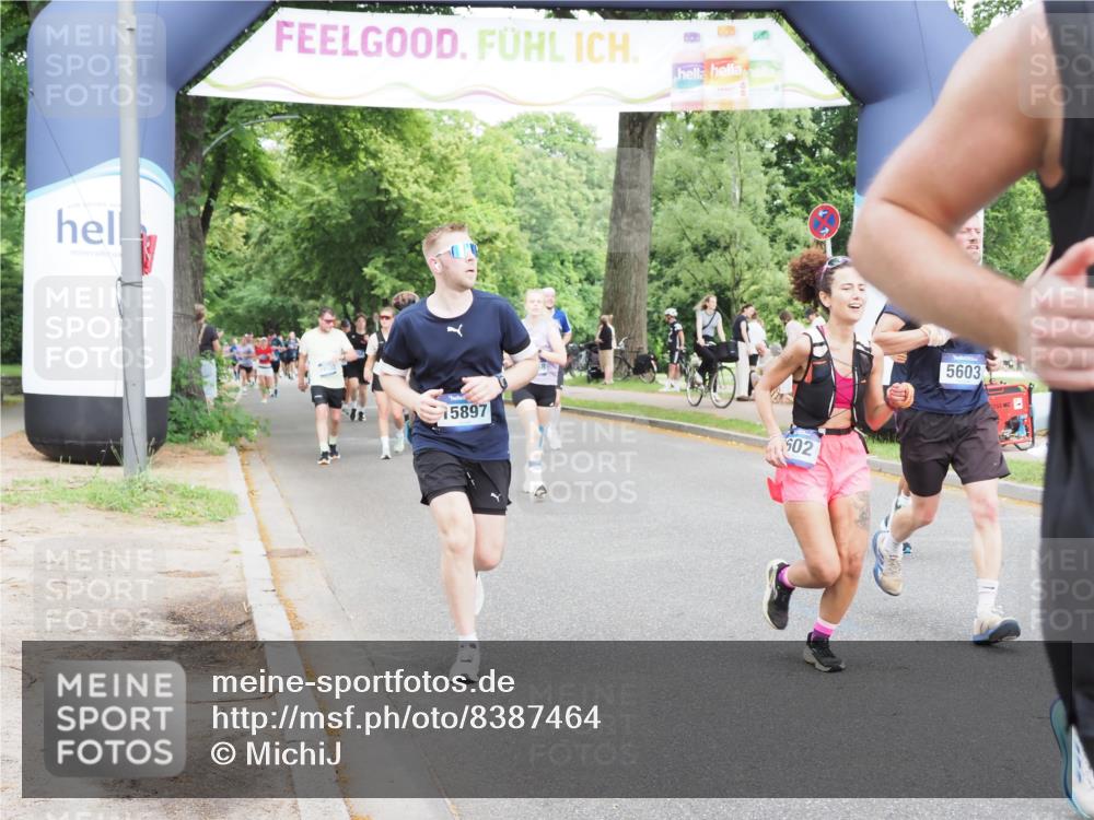 29.06.2025 - hella hamburg halbmarathon MichiJ http://msf.ph/oto/8387464 29.06.2025 10:47:57 Zwischen KM18-KM19 3740, 5602, 5603, 5708, 6580, 7006, 7757, 8154, 8422, 8807, 9932, 10797, 11465, 11515, 13516, 13558, 15897, 16614, 17045 meine-sportfotos.de