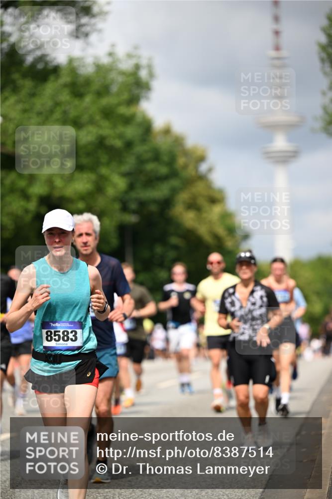 29.06.2025 - hella hamburg halbmarathon Dr. Thomas Lammeyer http://msf.ph/oto/8387514 29.06.2025 10:42:56 Kennedybrücke 1457, 1721, 2113, 2151, 2486, 2693, 2786, 3094, 3095, 3216, 3242, 3323, 3338, 3841, 3927, 4139, 4155, 4259, 4260, 5085, 5089, 5155, 5161, 5300, 6199, 6200, 6695, 6696, 6751, 7117, 7118, 7119, 7165, 7561, 7692, 7849, 7914, 8583, 8635, 8747, 9004, 9424, 9500, 9689, 9699, 10584 meine-sportfotos.de