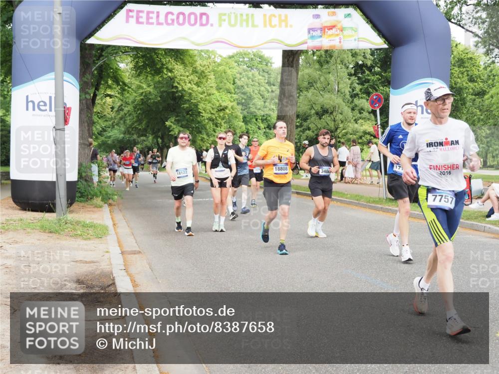 29.06.2025 - hella hamburg halbmarathon MichiJ http://msf.ph/oto/8387658 29.06.2025 10:48:00 Zwischen KM18-KM19 3400, 3740, 5602, 5603, 5708, 6580, 6708, 7006, 7757, 8807, 9932, 13558, 15897, 17181, 17894, 18808 meine-sportfotos.de