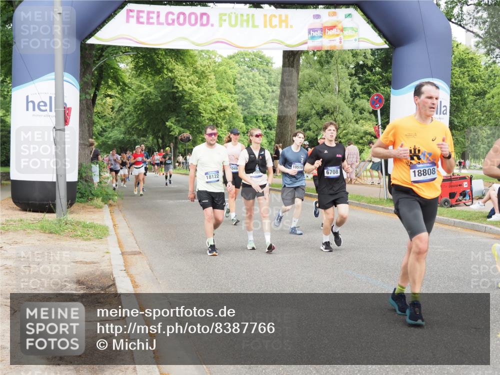 29.06.2025 - hella hamburg halbmarathon MichiJ http://msf.ph/oto/8387766 29.06.2025 10:48:02 Zwischen KM18-KM19 3400, 5602, 5603, 6708, 7757, 8807, 10295, 10519, 13558, 15897, 17181, 17894, 18122, 18808 meine-sportfotos.de