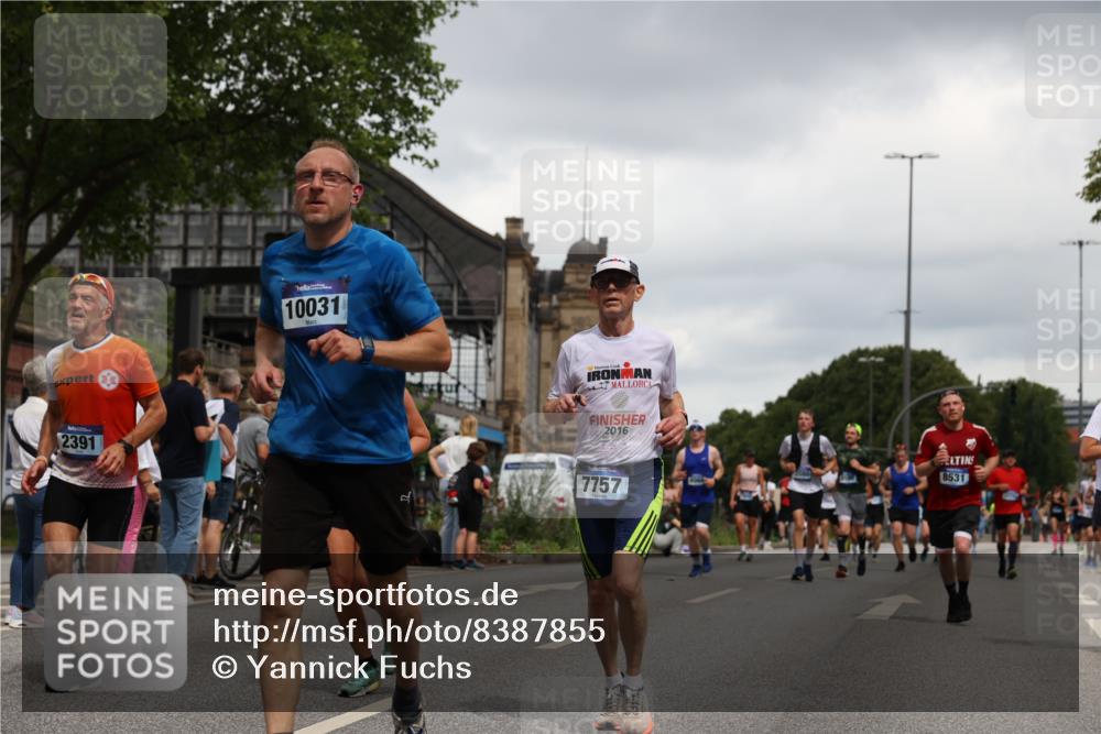 29.06.2025 - hella hamburg halbmarathon Yannick Fuchs http://msf.ph/oto/8387855 29.06.2025 10:55:34 20KM 2086, 2391, 2591, 3400, 4068, 5613, 5839, 5870, 6391, 7033, 7049, 7757, 8364, 8531, 8590, 9453, 9752, 9932, 10031, 10177, 10746, 10882, 11465, 11515, 12125, 12787, 13064, 13086, 13491, 13699, 14605, 14628, 15008, 15520, 15733, 16128, 16145, 16614, 17670 meine-sportfotos.de