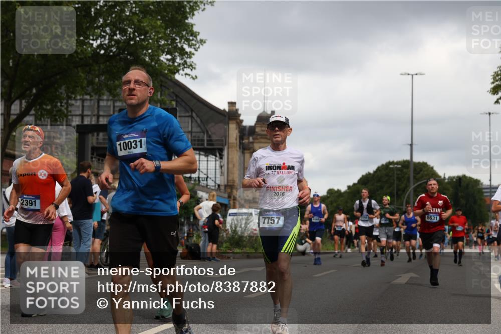 29.06.2025 - hella hamburg halbmarathon Yannick Fuchs http://msf.ph/oto/8387882 29.06.2025 10:55:34 20KM 2086, 2391, 2591, 3400, 4068, 5613, 5839, 5870, 6391, 7033, 7049, 7757, 8364, 8531, 8590, 9453, 9752, 9932, 10031, 10177, 10746, 10882, 11465, 11515, 12125, 12787, 13064, 13086, 13491, 13699, 14605, 14628, 15008, 15520, 15733, 16128, 16145, 16614, 17670 meine-sportfotos.de